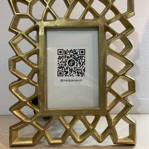 Vintage Gold Ornate Metal Embedded Easel Back Picture Frame Exquisite Frame